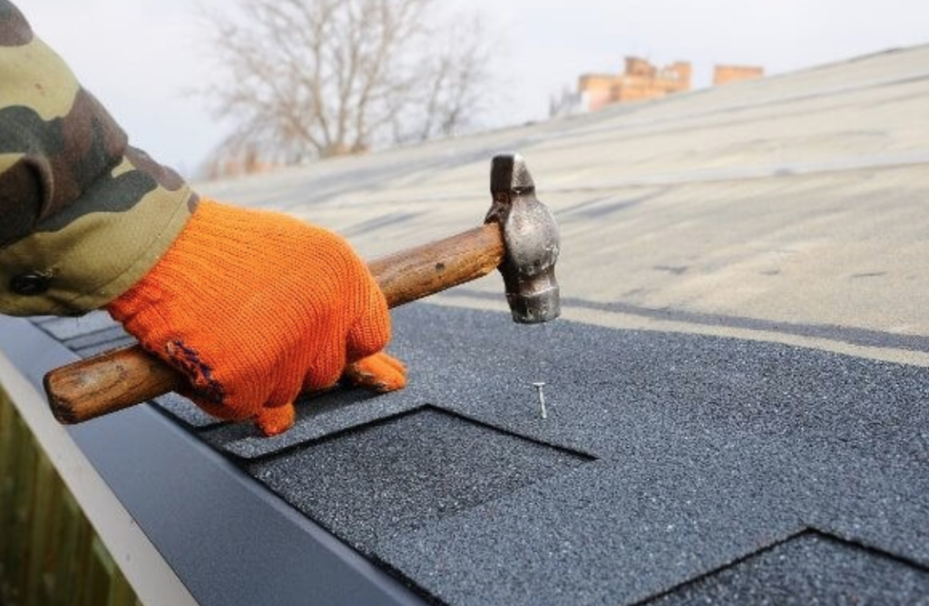 How Overland Park Roofing Companies Locate & Resolve Leaks