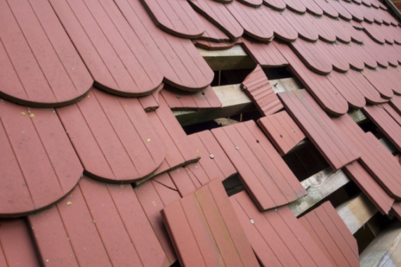 Signs of Wind Damage on a Roof Roof Repair in Overland Park | New Roof in Overland Park | Overland Park Roofing Companies | Best Roofer in Overland Park | Residential Roofing Contractors in Overland Park | Commercial Roofing Contractors in Overland Park