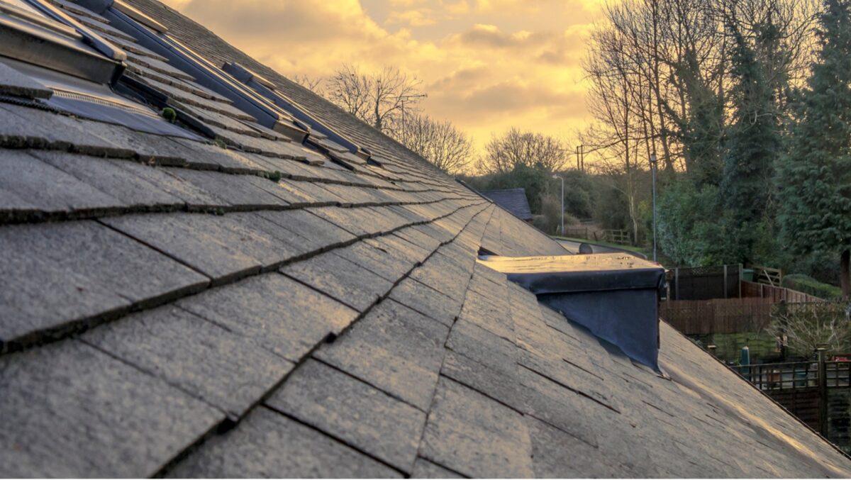 How to Identify Roof Problems When Buying a Home